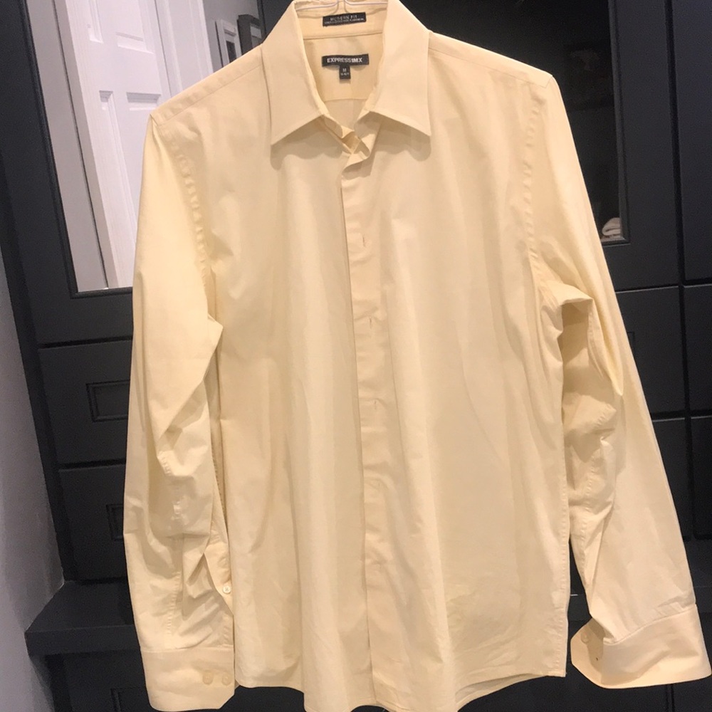 Express Modern Fit Button Down